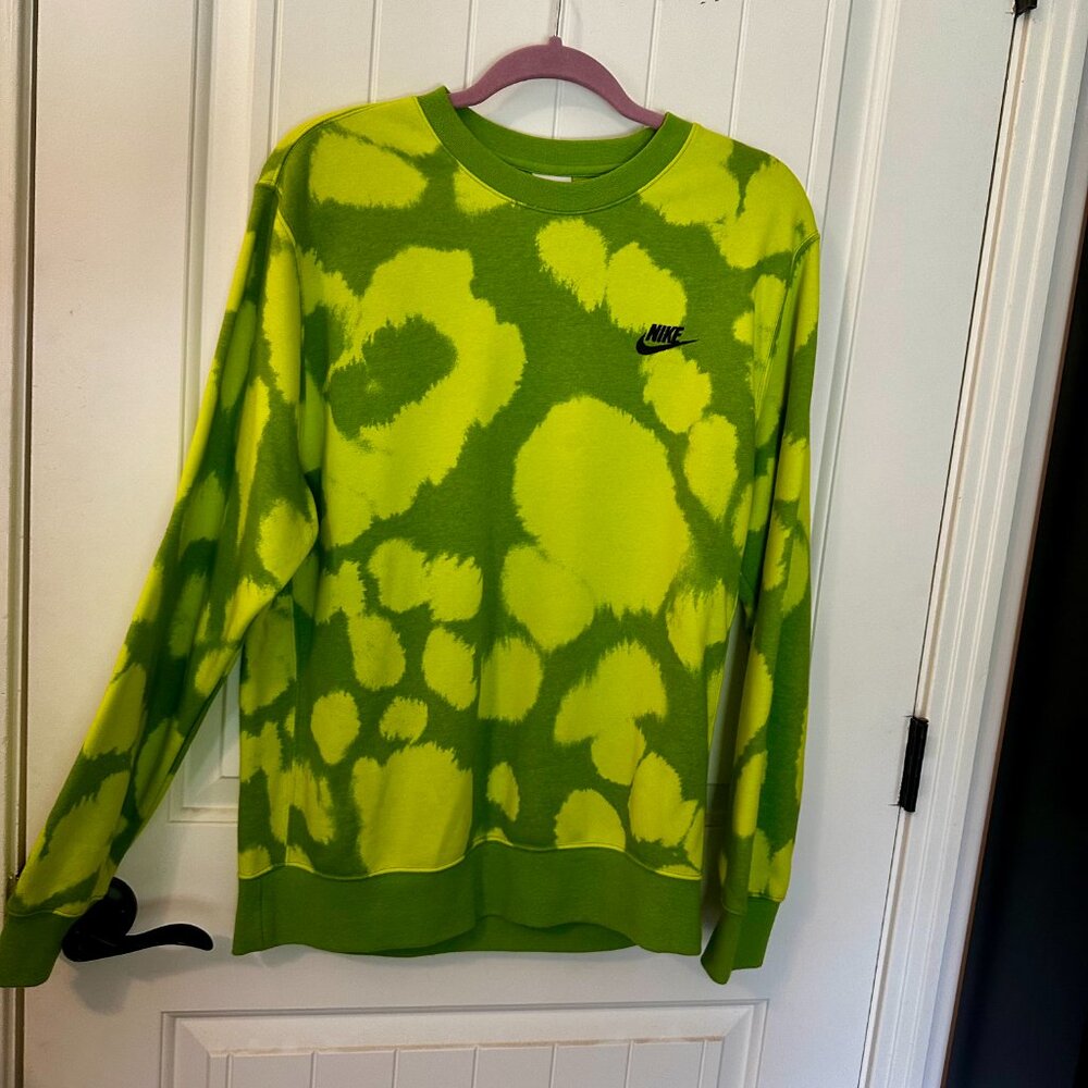 New Nike Sweatshirt - Picture 6 of 7